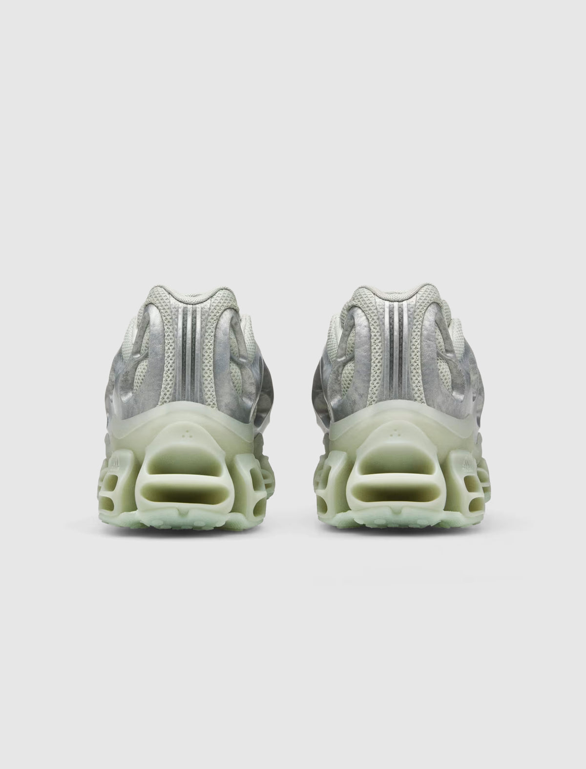 ADIDAS X WILLY CHAVARRIA MEGARIDE BONES