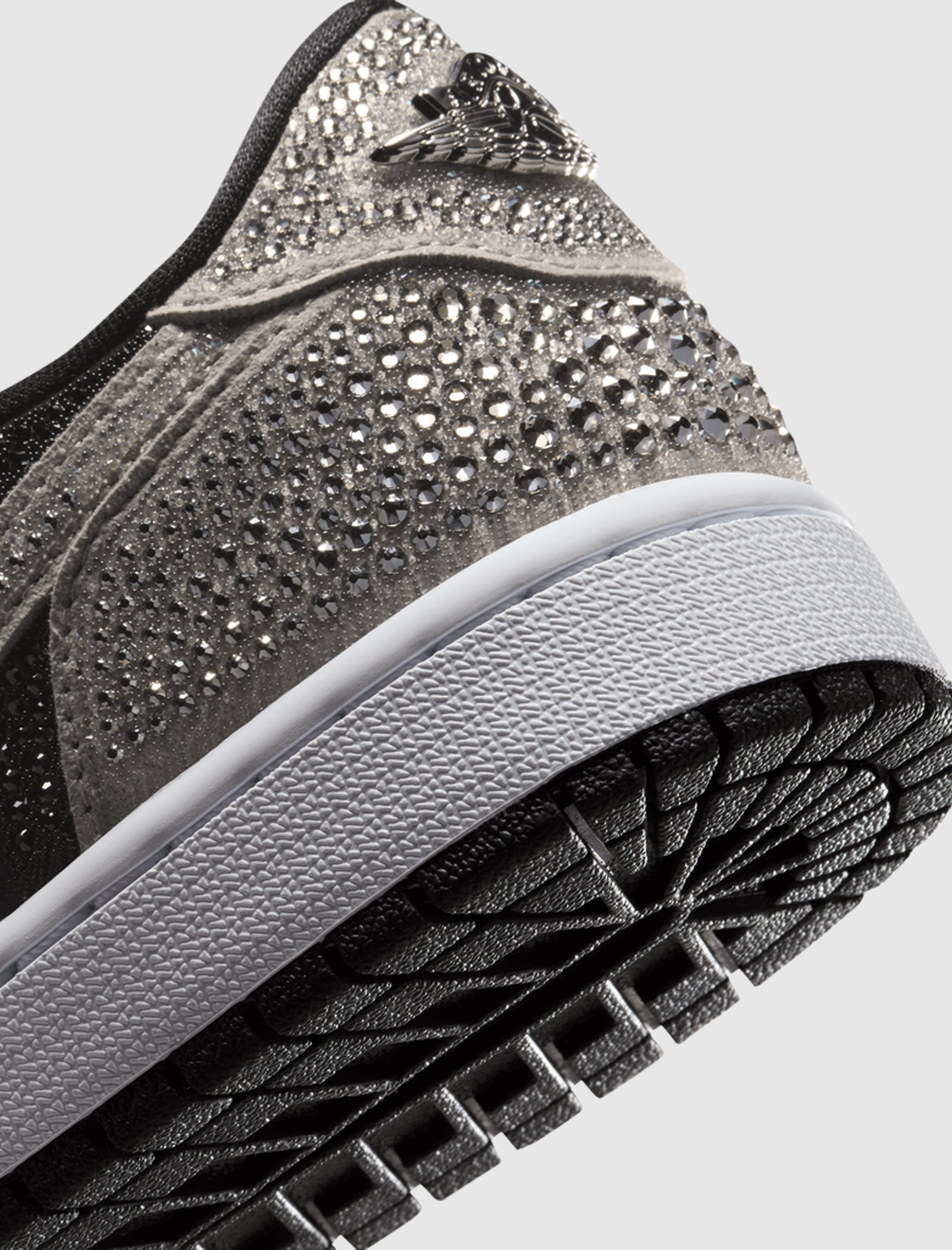 WOMEN'S SWAROVSKI X AIR JORDAN 1 RETRO LOW OG "STEALTH"