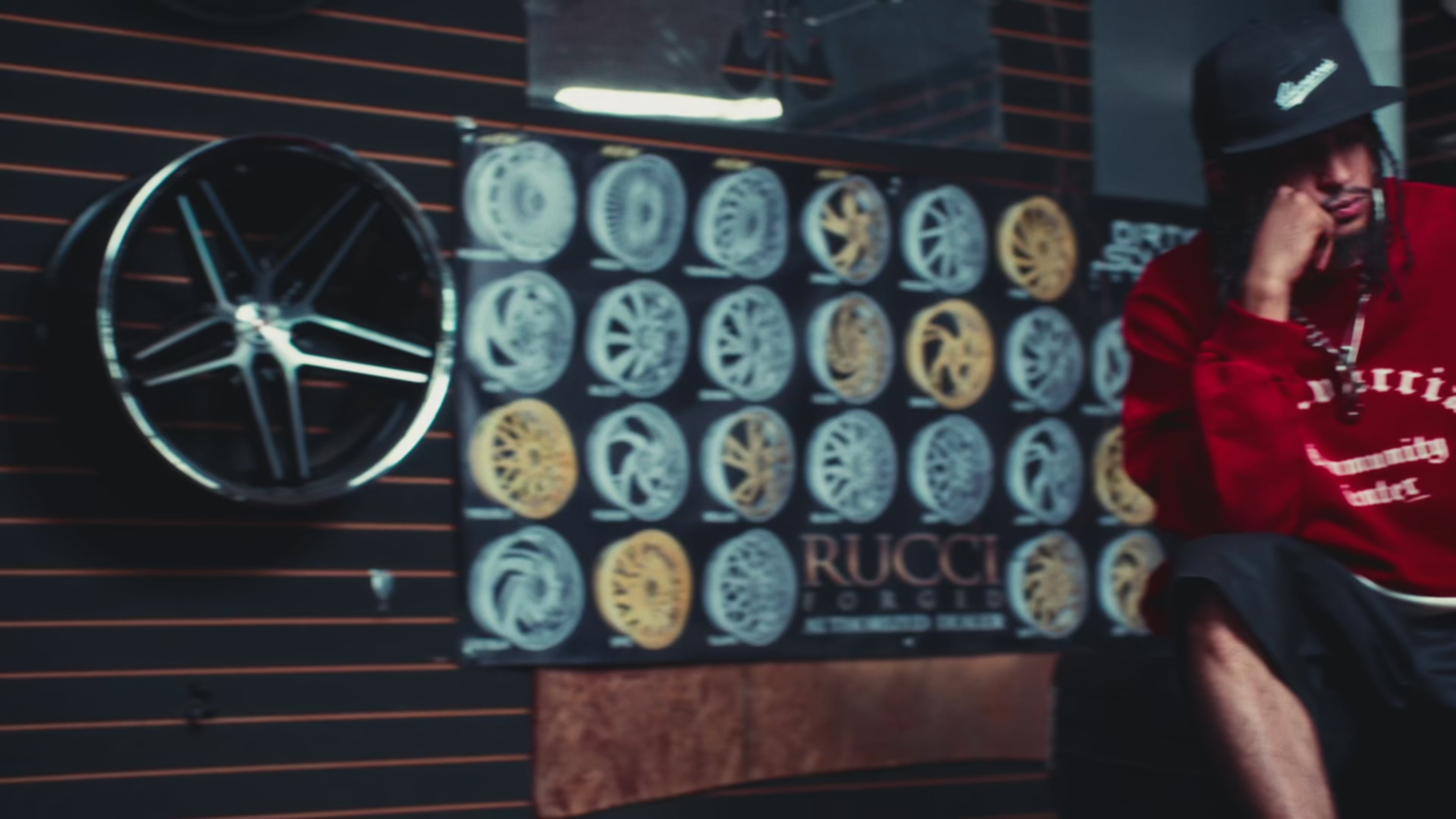 HOOLIGAN CREW SWEATSHIRT