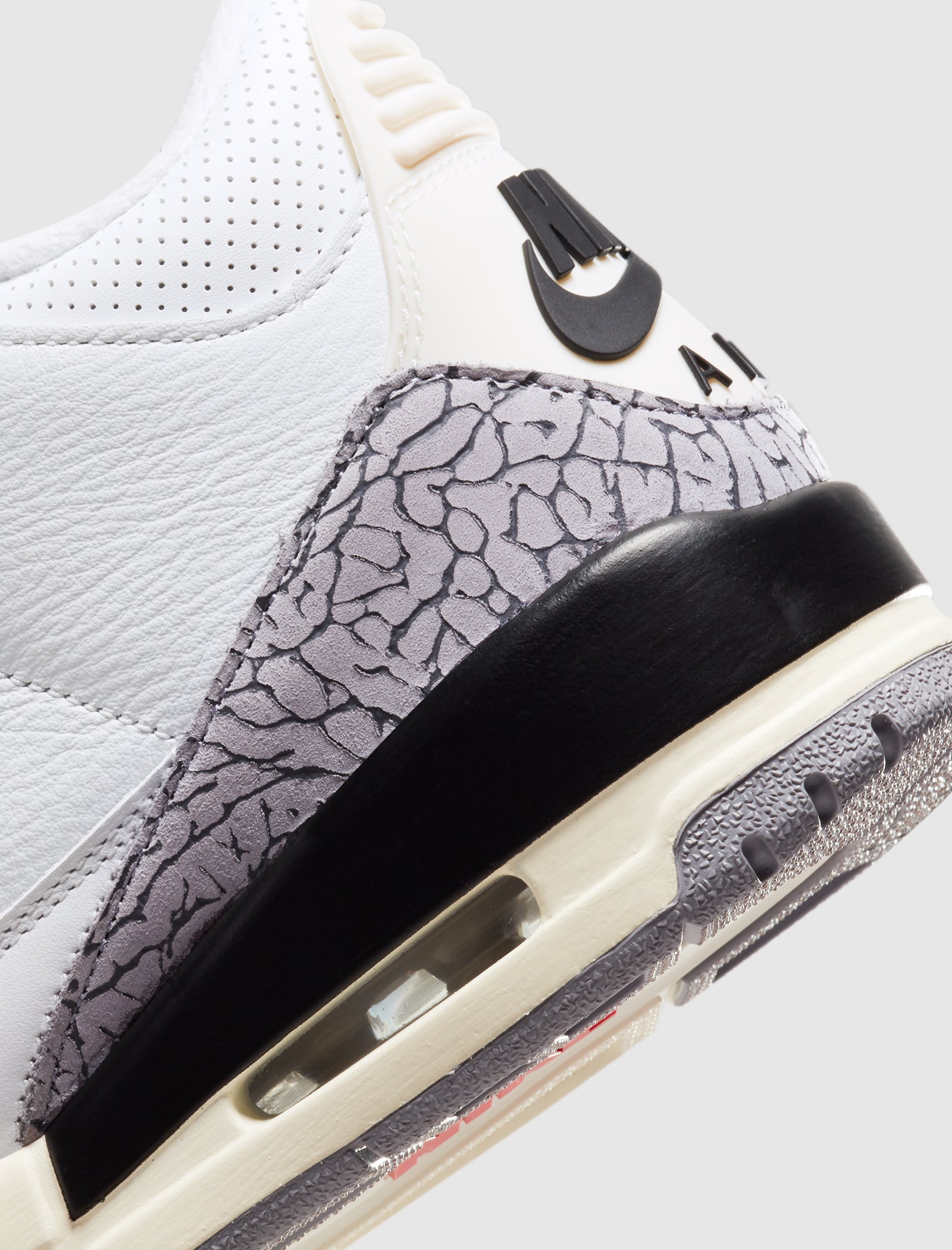 AIR JORDAN 3 RETRO