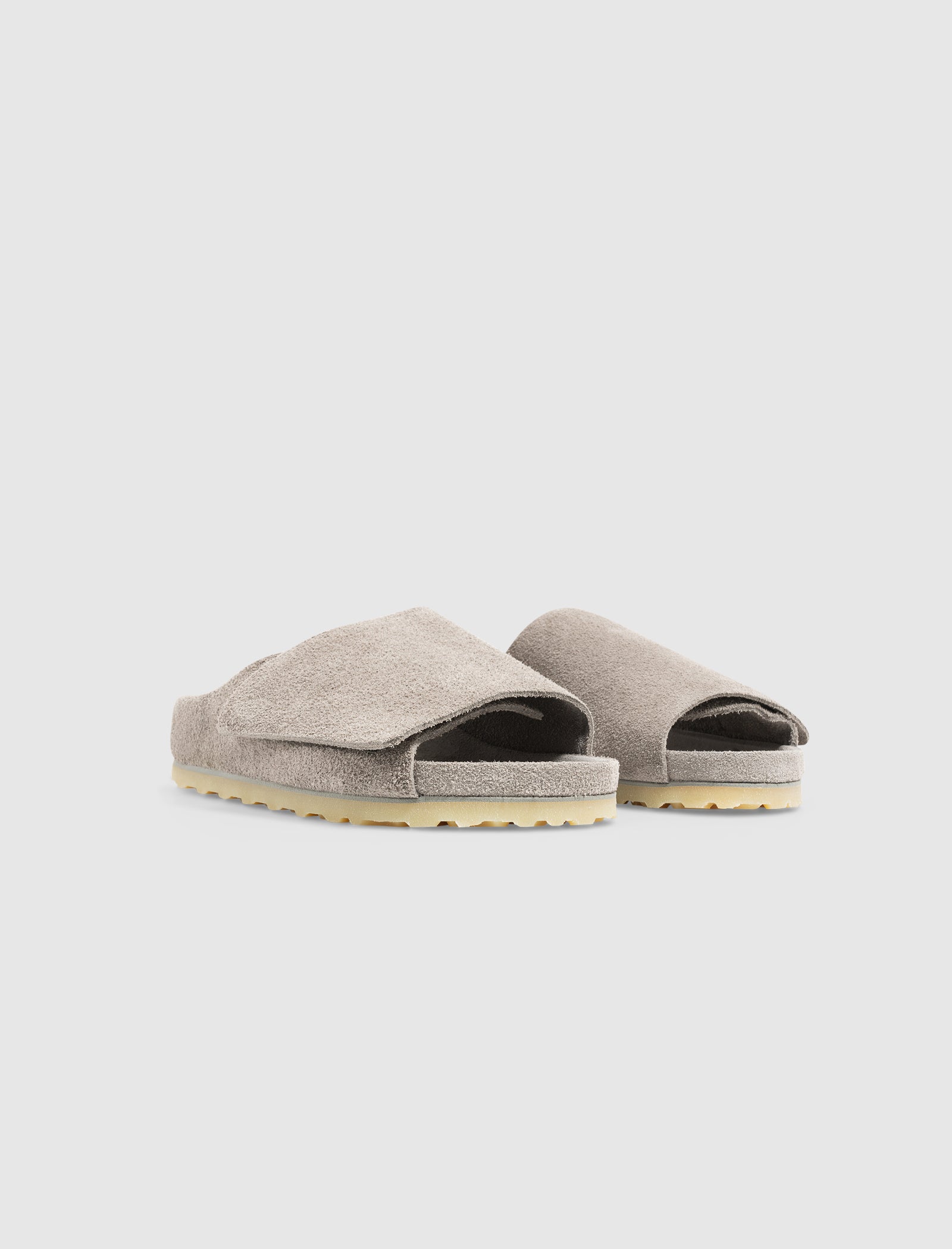FEAR OF GOD X BIRKENSTOCK THE LOS FELIZ SUEDE "CEMENT"