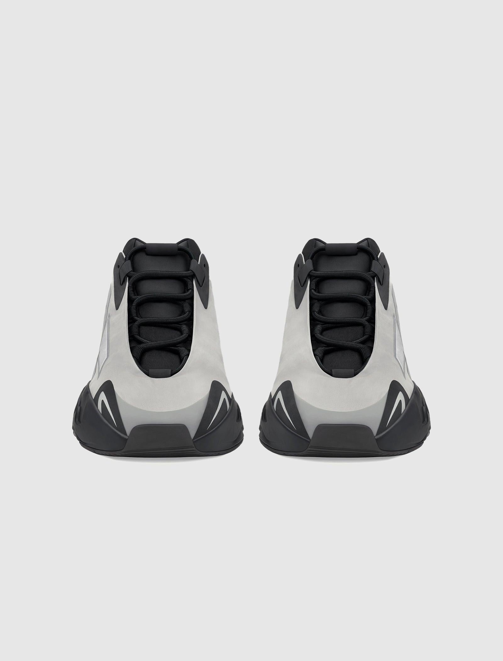 YEEZY 700 MNVN "GEODE"