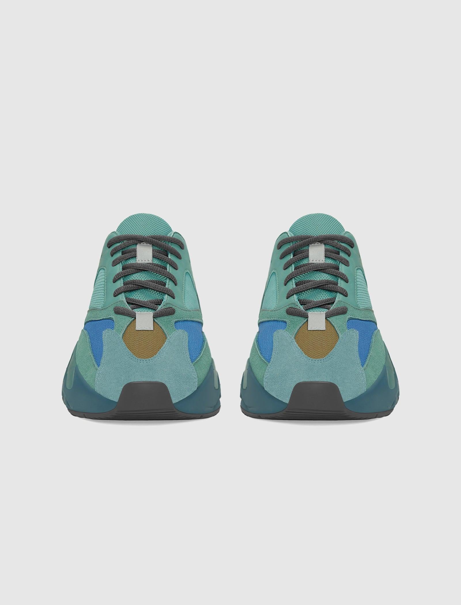 YEEZY BOOST 700 "FADE AZURE"
