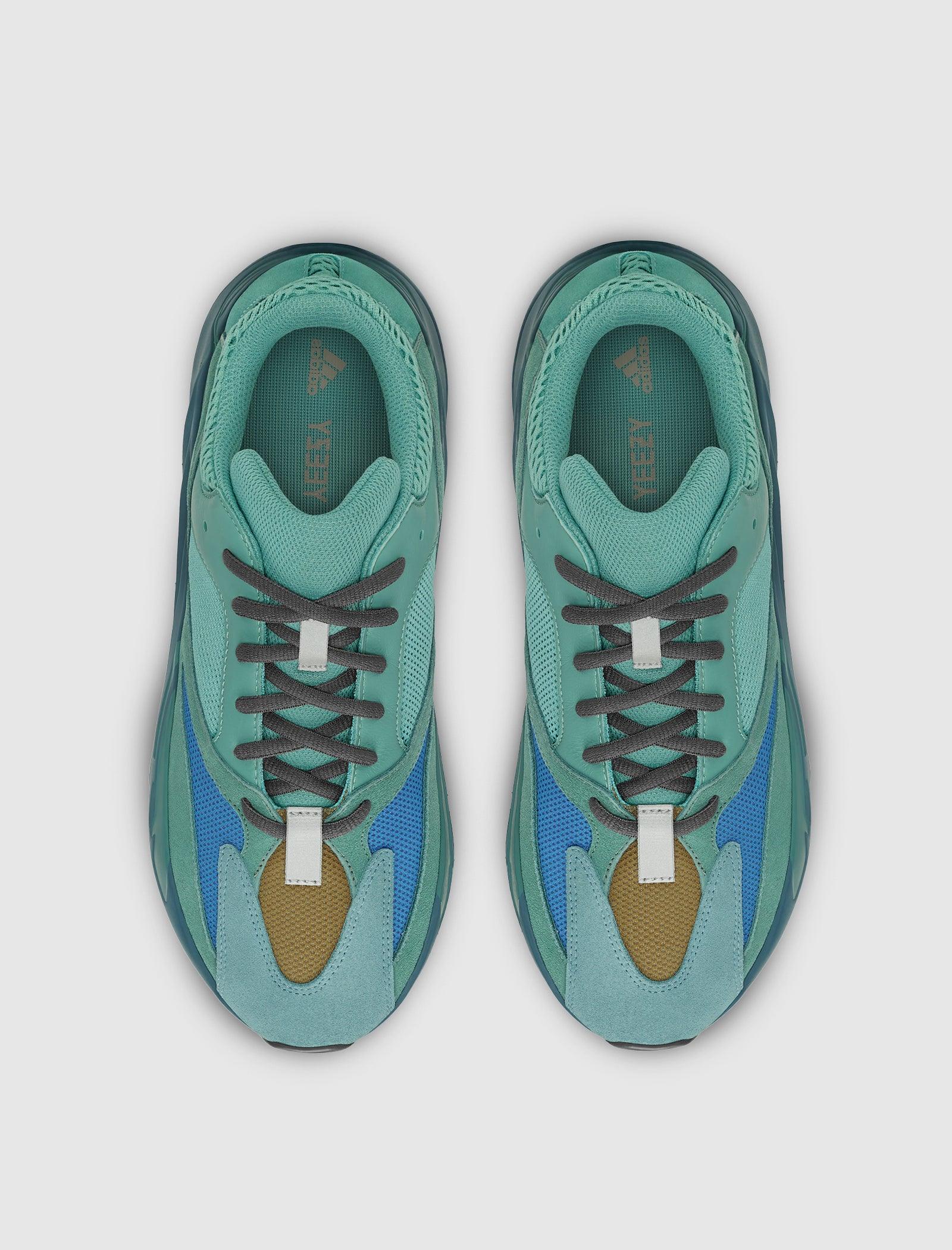 YEEZY BOOST 700 "FADE AZURE"