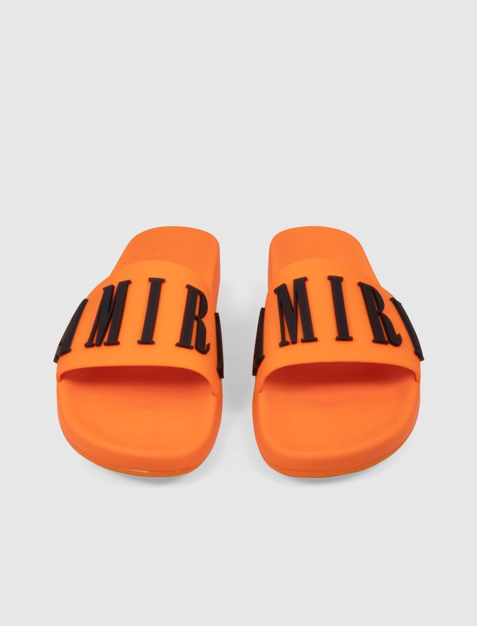 RUBBER SLIDES - A Ma Maniere